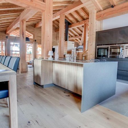Les Roches Noires Villa Morzine Bagian luar foto