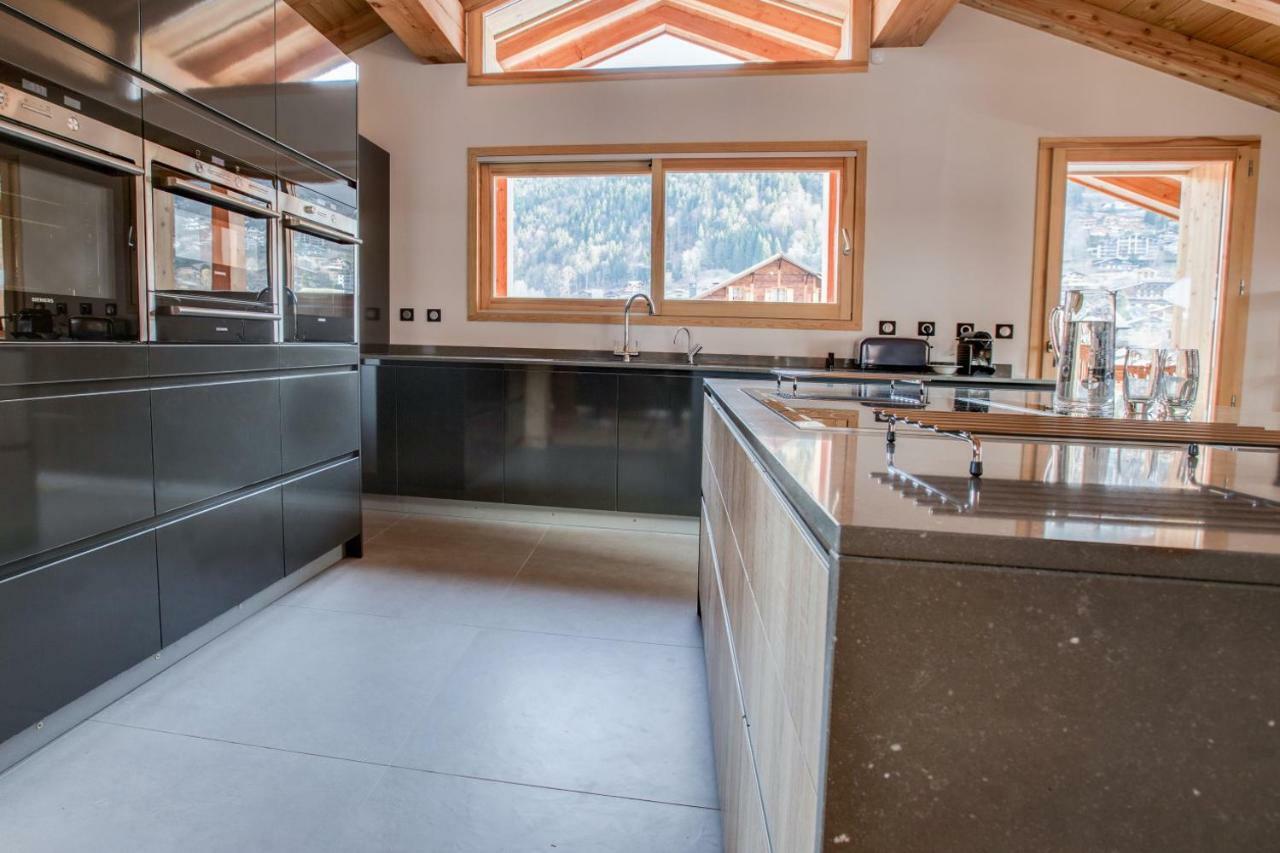 Les Roches Noires Villa Morzine Bagian luar foto